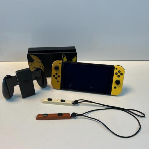 Nintendo Switch Pikachu Edition | Gebruikt, Spelcomputers en Games, Spelcomputers | Nintendo Switch, Gebruikt