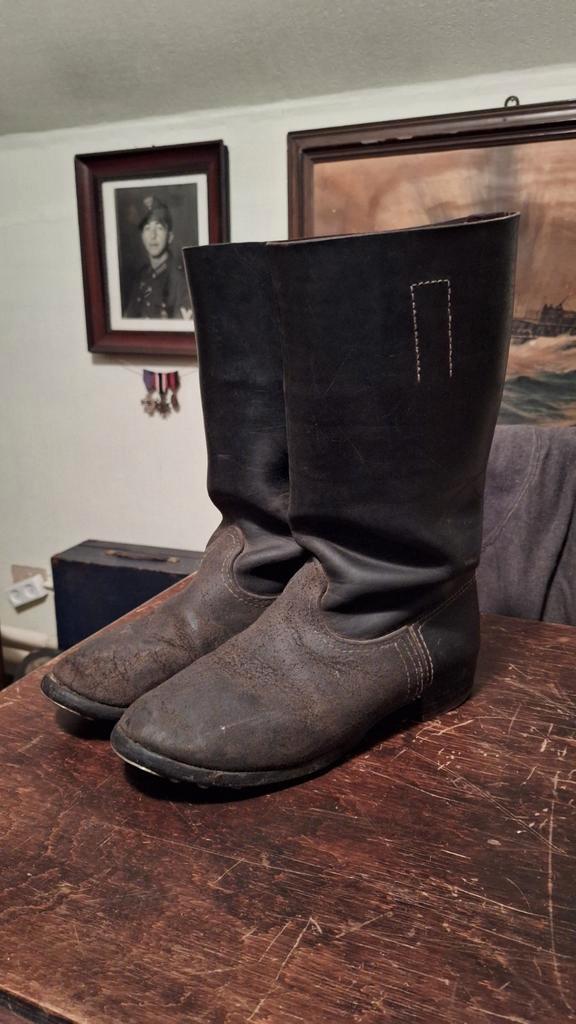 Repro marschstiefel laarzen maat 43, Kleding | Dames, Schoenen, Zo goed als nieuw, Zwart, Ophalen of Verzenden