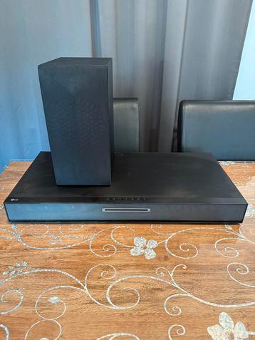 LG LAD-650W 2.1 soundplate met Blu-ray speler en sub beschikbaar voor biedingen