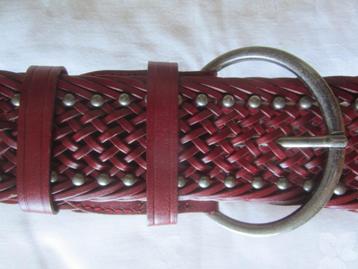 RIEM van Watcher  rood leder  beschikbaar voor biedingen