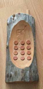 Souvenir uit Finland: een houten mobiele telefoon & opener!, Ophalen of Verzenden, Zo goed als nieuw