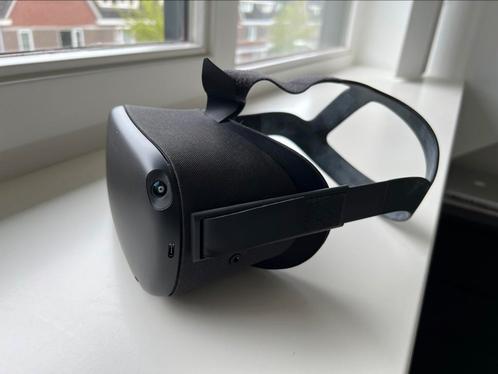Oculus quest 1, 128 gb inclusief opberg/bewaarcase, Spelcomputers en Games, Virtual Reality, Zo goed als nieuw, Overige platformen