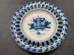 Royal Makkum Plate "Ajour" Blue Model 2, Antiek en Kunst, Antiek | Wandborden en Tegels, Ophalen of Verzenden