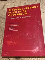 F. Staatsen - Moderne vreemde talen in de onderbouw, Boeken, F. Staatsen, Ophalen of Verzenden, Zo goed als nieuw