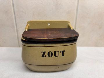 Vintage Aardewerk Zout Pot beschikbaar voor biedingen