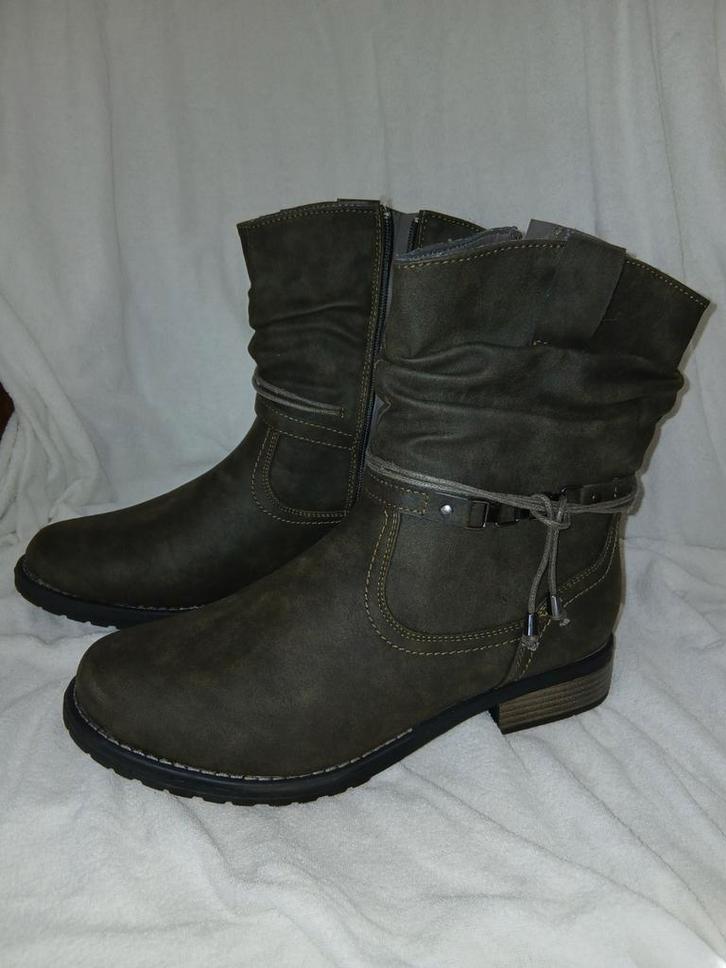 Grijze winter laarzen mt 43  *NIEUW*, Kleding | Dames, Schoenen, Nieuw, Lage of Enkellaarzen, Grijs, Ophalen of Verzenden