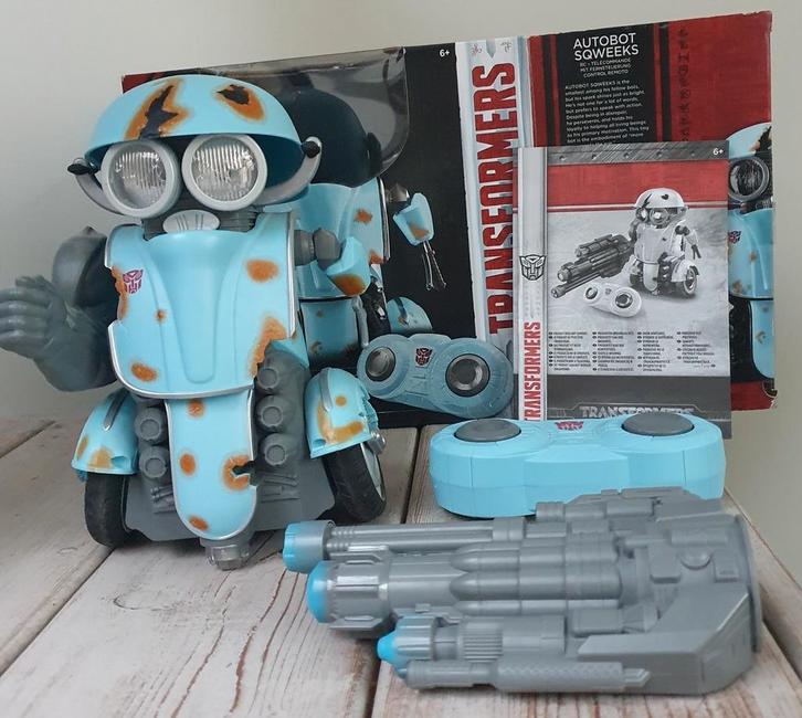 Transformer The Last Knight Autobot Sqweeks RC  Hasbro, Kinderen en Baby's, Speelgoed | Actiefiguren, Zo goed als nieuw, Ophalen of Verzenden