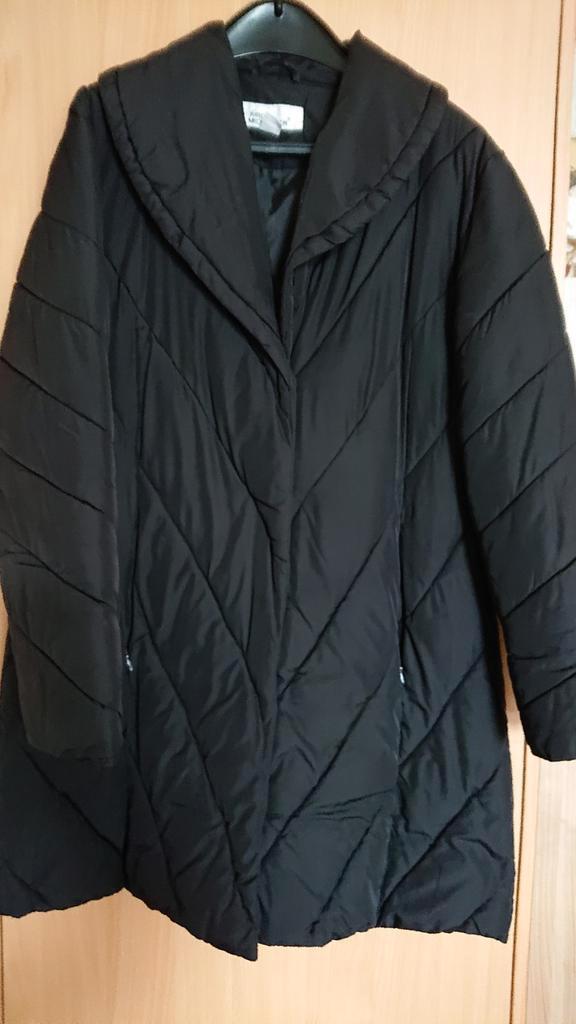 Mooie Zwarte jas voor het Voor en Najaar., Kleding | Dames, Jassen | Winter, Zo goed als nieuw, Maat 42/44 (L), Zwart, Ophalen of Verzenden