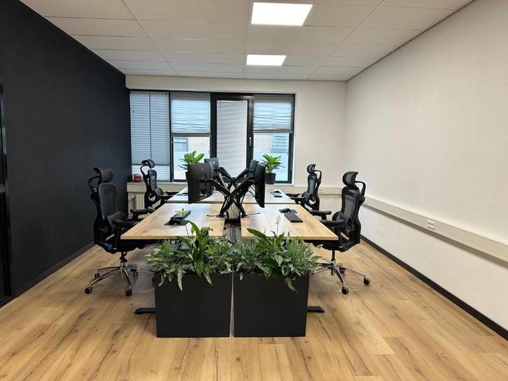 Flexplek (kantoor) te huur in Amersfoort, Zakelijke goederen, Bedrijfs Onroerend goed, Kantoorruimte, Huur