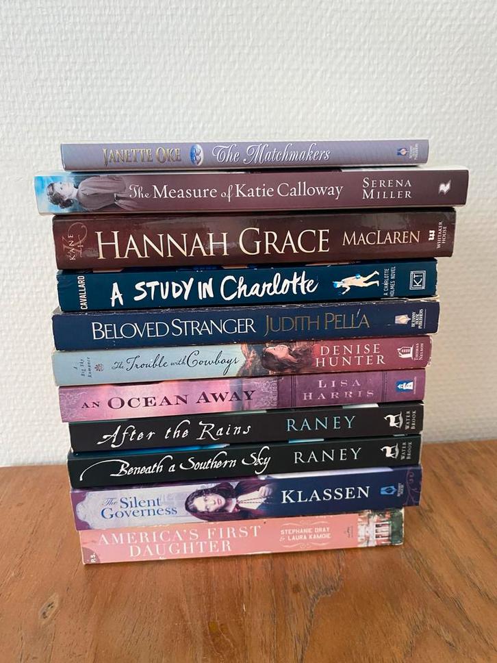 Engelse boeken voor tienermeiden, Boeken, Romans, Zo goed als nieuw, Amerika, Ophalen of Verzenden