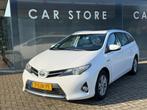 Toyota Auris Touring Sports 1.8 Hybrid Aspiration Navi Camer, Auto's, Toyota, Euro 5, Gebruikt, Parkeersensor, Wit