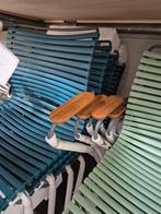 Nieuwe houe click armstoelen div kleuren Prijs p/st, Ophalen, Nieuw, Hout