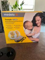 Medela Freestyle handsfree dubbelzijdige kolf, Ophalen of Verzenden, Gebruikt, Borstkolf