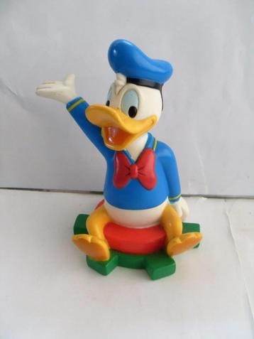 Walt Disney Figuur Donald Duck beschikbaar voor biedingen
