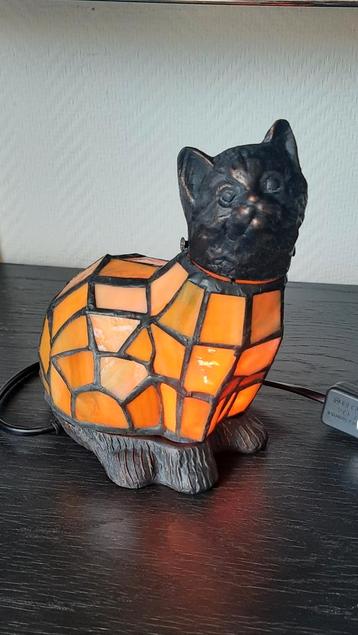 Tiffany kattenlamp merk Dehoka sluis, lees de beschrijving  beschikbaar voor biedingen