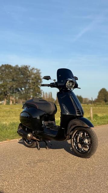 Vespa sprint 4t 4v, 2018+ akrapovice  beschikbaar voor biedingen