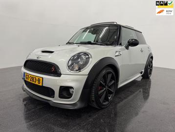 Mini Cooper S 1.6 AUT Pepper / Pano / Carplay / Cruise / Cli beschikbaar voor biedingen