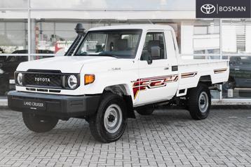 Toyota Land Cruiser 4.0 V6 GRJ79 Single Cab M/T beschikbaar voor biedingen