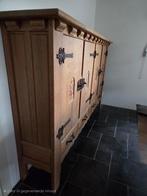 Mooie stevige kast. 1.48 hoog 2.48 lang 47cdiep planken 3x 3, Antiek en Kunst, Ophalen