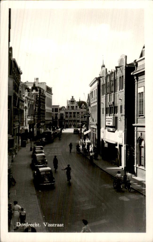 Dordrecht - Visstraat, Verzamelen, Ansichtkaarten | Nederland, Gelopen, Zuid-Holland, Voor 1920, Ophalen of Verzenden