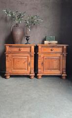 2 retro vintage massief grenen nachtkastjes nacht kastjes !, Huis en Inrichting, Slaapkamer | Nachtkastjes, Ophalen, Gebruikt