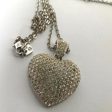 Mooie Swarovski ketting met grote kristallen hart hanger beschikbaar voor biedingen
