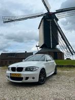 Unieke BMW 120i CUP editie GEREVISEERD! (Lees beschrijving!), Auto's, BMW, Achterwielaandrijving, Zwart, 4 cilinders, Leder en Stof