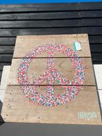 Hout decoratie wandplaat peace, Huis en Inrichting, Slaapkamer | Nachtkastjes, Ophalen of Verzenden, Zo goed als nieuw, Minder dan 45 cm