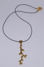 Zwarte waxkoord ketting met een gouden hanger, Ophalen of Verzenden, Nieuw, Goud, Met hanger