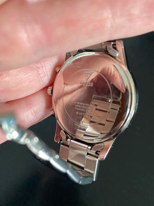 Guess dames horloge, Sieraden, Tassen en Uiterlijk, Horloges | Dames, Zo goed als nieuw, Guess, Staal, Ophalen of Verzenden