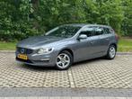 Volvo V60 2.0 D2 Nordic+ 1e Eigenaar Dealer, Auto's, Volvo, Voorwielaandrijving, Gebruikt, Euro 6, 4 cilinders