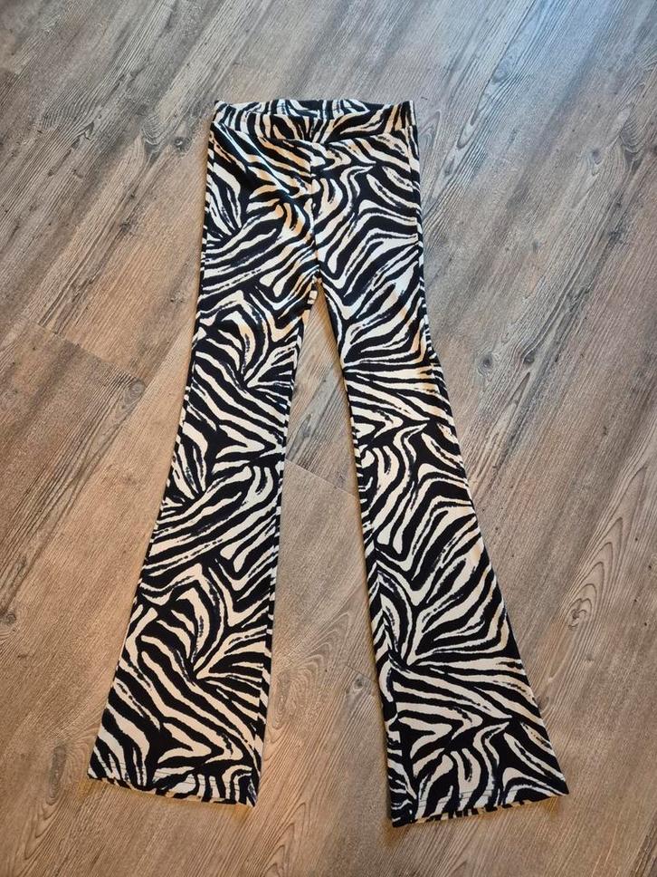 Prachtige strech flared broek met Zebra print Shoeby, Kinderen en Baby's, Kinderkleding | Maat 170, Nieuw, Meisje, Broek, Ophalen