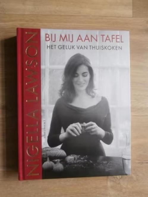 Bij mij aan tafel - Nigella Lawson, Boeken, Kookboeken, Zo goed als nieuw, Verzenden