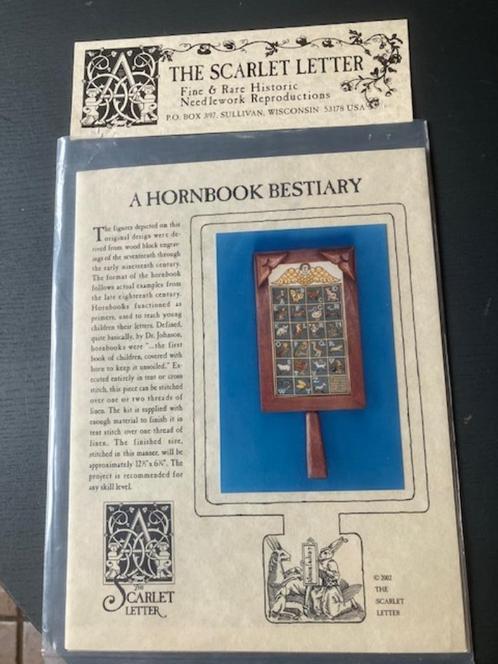 borduurpatroon the Scarlet Letter A Hornbook Bestair € 20,00, Hobby en Vrije tijd, Borduren en Borduurmachines, Nieuw, Patroon