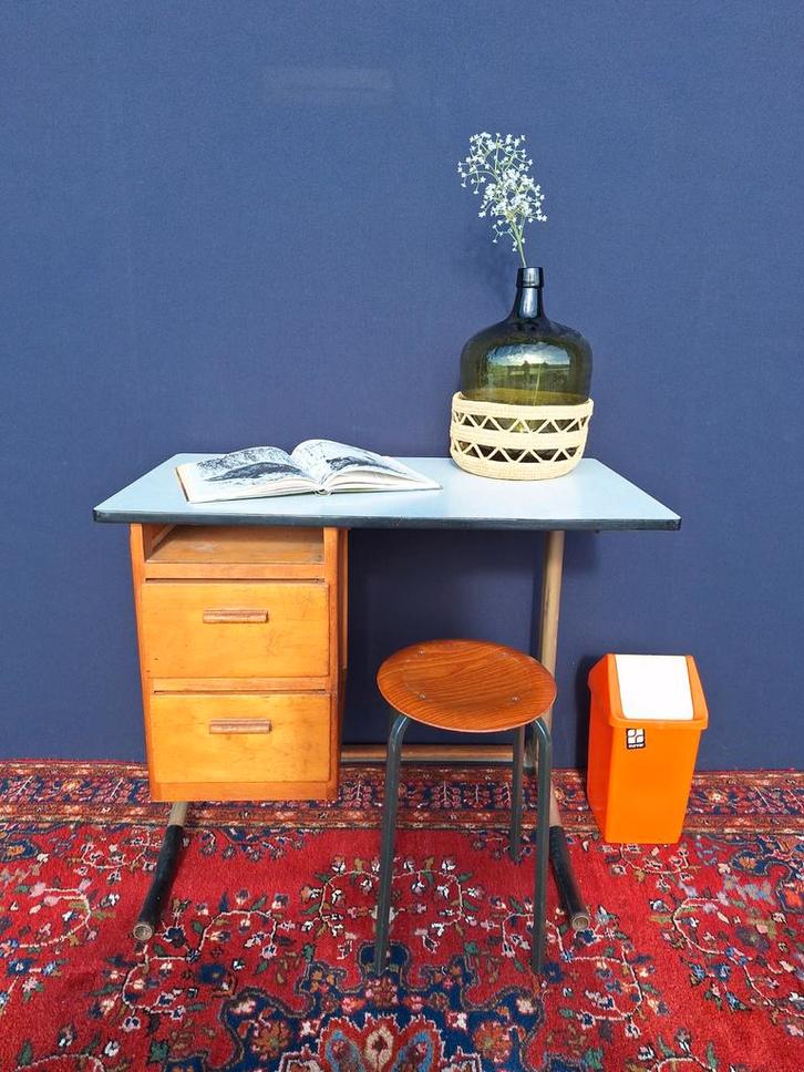 Vintage school bureau, leraren lessenaar, desk, formica blad, Huis en Inrichting, Bureaus, Gebruikt, Ophalen