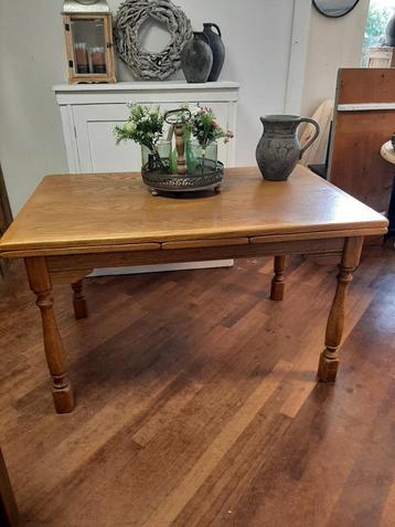 Vintage 2 x verlengbare eikenhouten tafel 130 - 230 cm beschikbaar voor biedingen