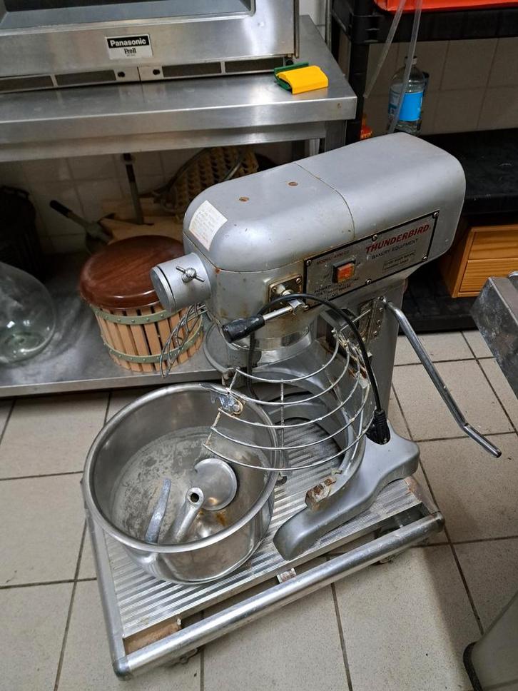 Thunderbird ARM-02 – Professionele deegmenger – 20 liter, Witgoed en Apparatuur, Keukenmixers, Gebruikt, 4 liter of meer, 3 snelheden of meer