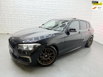BMW 1-serie M140i xDrive SCHUIFDAK MEMORY LEER ICE UITLAAT beschikbaar voor biedingen