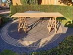 Houten tafel op schragen blad is 3 cm dik en 220cm lang.⁶, Ophalen, Zo goed als nieuw