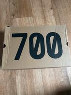 Adidas Yeezy Boost 700 - nieuw!, Kleding | Heren, Schoenen, Overige kleuren, Nieuw, Ophalen of Verzenden, Sneakers of Gympen