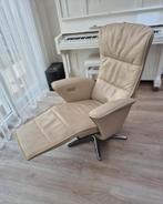 Relax Fauteuil Leer - Creme -  Draaibaar, Huis en Inrichting, Fauteuils, Ophalen, Zo goed als nieuw, 50 tot 75 cm, Leer
