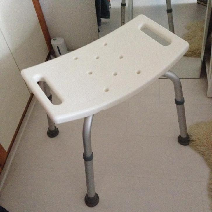 badkruk  in hoogte verstelbaar, Diversen, Verpleegmiddelen, Nieuw, Ophalen