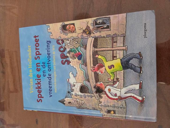 Spekkie en Sproet en de vreemde ontvoering, Boeken, Kinderboeken | Jeugd | onder 10 jaar, Zo goed als nieuw, Ophalen of Verzenden