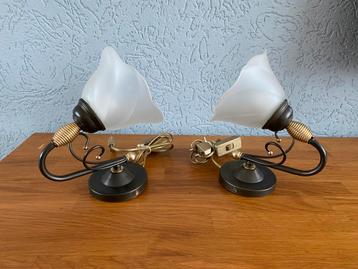 5 Lees en of schemerlampjes beschikbaar voor biedingen