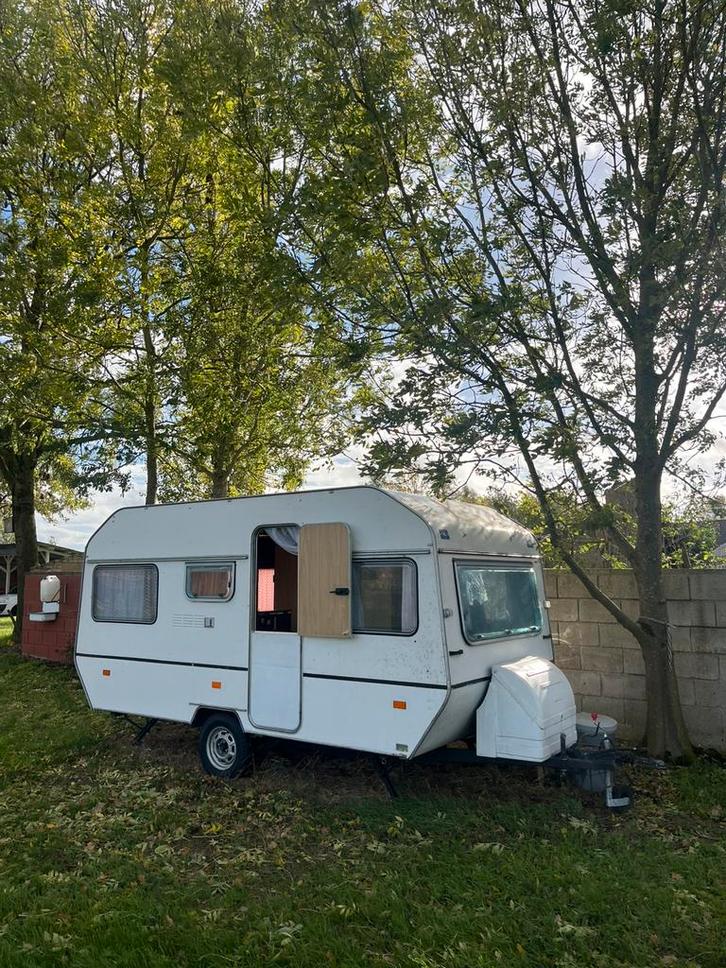 Vintage Caravan, Caravans en Kamperen, Caravans, Particulier, tot en met 4, 500 - 750 kg, Rondzit, Overige merken, 2 aparte bedden