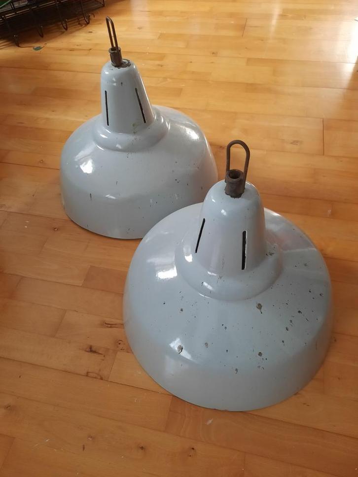 Grijze Emaille Fabriekslampen - Industrieel, Huis en Inrichting, Lampen | Hanglampen, Gebruikt, Minder dan 50 cm, Metaal, Ophalen of Verzenden