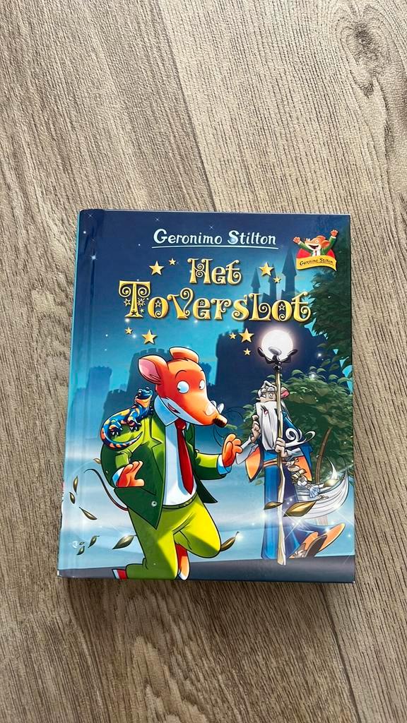 Geronimo Stilton - Het Toverslot, Boeken, Kinderboeken | Jeugd | onder 10 jaar, Zo goed als nieuw, Fictie algemeen, Ophalen of Verzenden