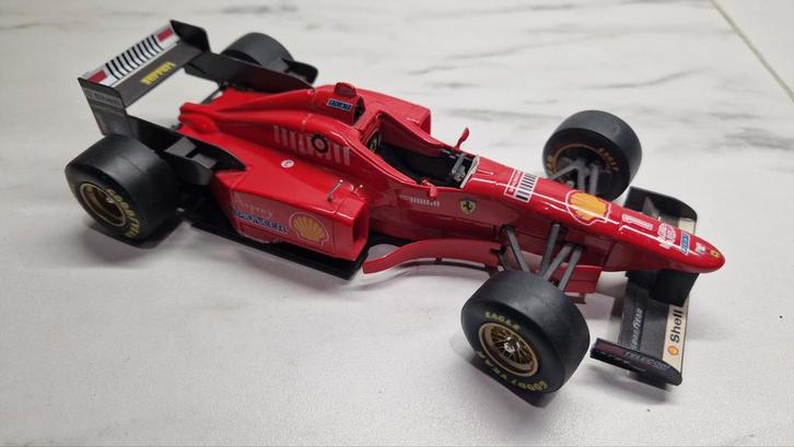 Ferrari F310 (1996) schaalmodel 1:20, Hobby en Vrije tijd, Modelauto's | 1:18, Zo goed als nieuw, Auto, Overige merken, Ophalen