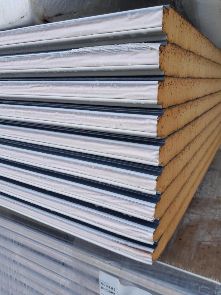 sandwichpanelen 40mm,nieuw partij vanaf € 15,50,- m² ex.btw, Doe-het-zelf en Verbouw, Isolatie en Afdichting, Zo goed als nieuw