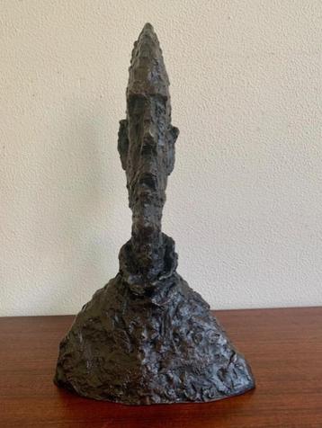Bronzen Beeld Grande Tête Mince naar Giacometti beschikbaar voor biedingen